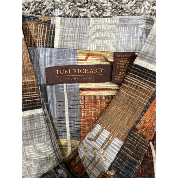 Tori Richard copy righted bottom down shirt (1858) - Picture 2 of 7